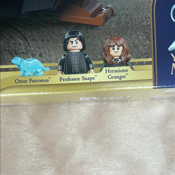 LEGO Harry Potter Collectible Cauldron Potions Set - Black, Gray, Yellow - Picture 6 of 9